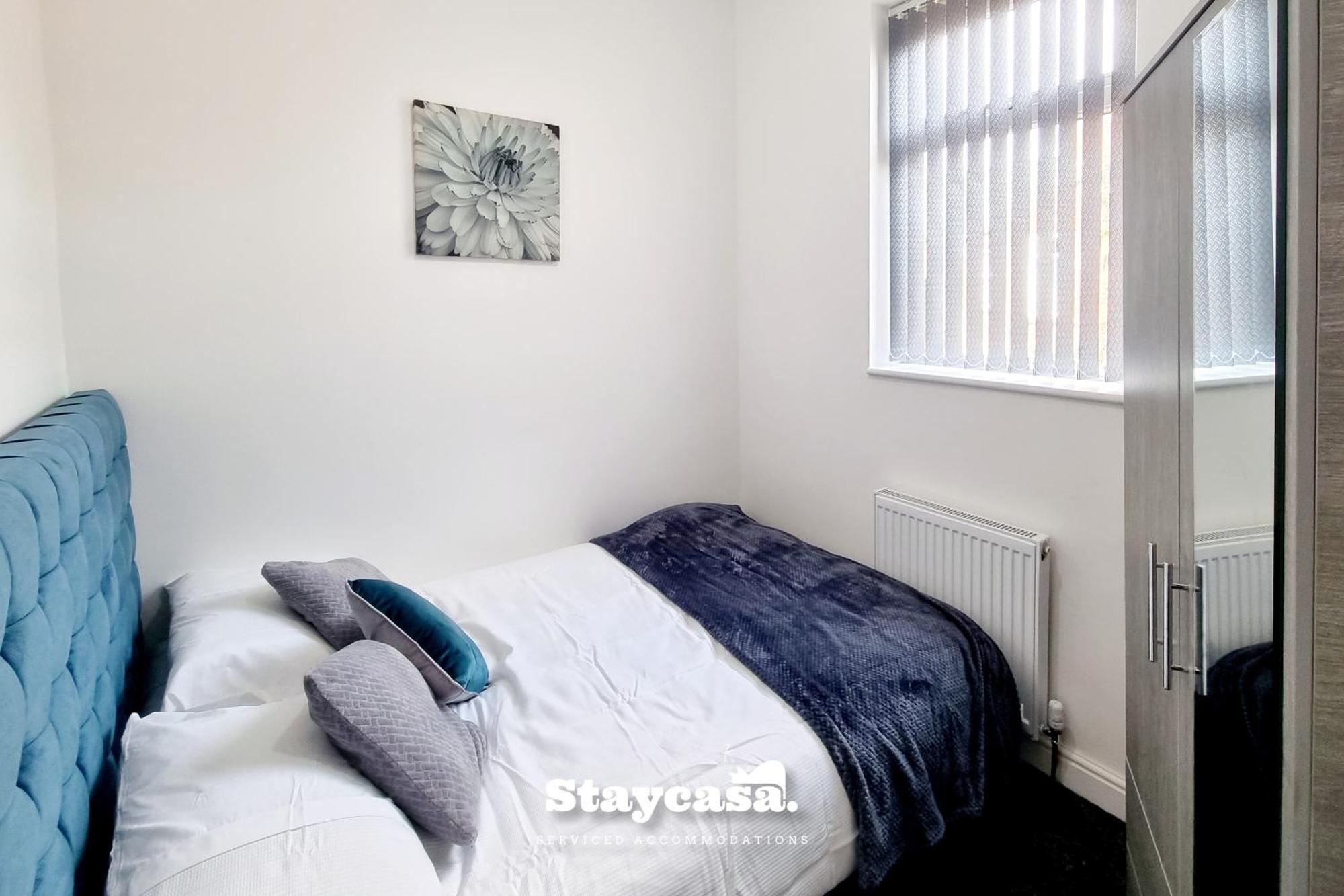 Cowesby Co-living - Private Self-cater Holiday home Manchester