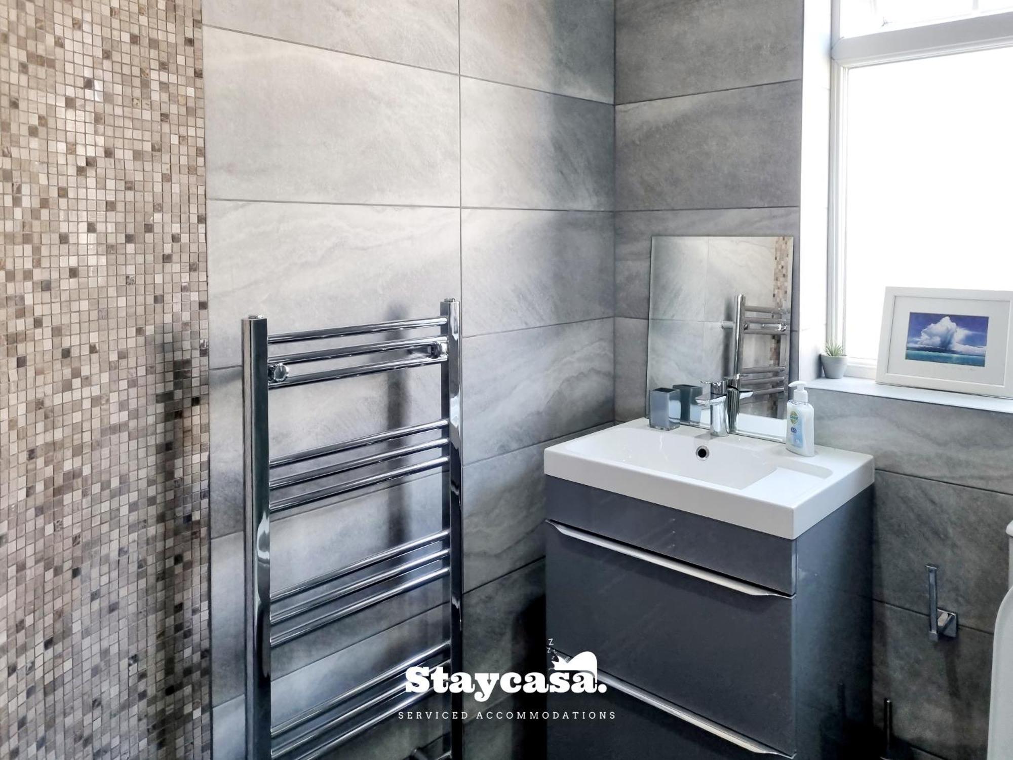 Cowesby Co-living - Private Self-cater